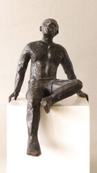 Gelangweilt, Bronze/Holz P 28, 2013, H: 12 cm