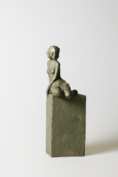 Figur auf Block I., Bronze, 2010, H: 24 cm
