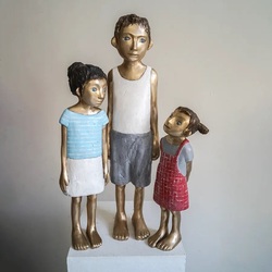 Mädchen im Trägerkleid (klein)