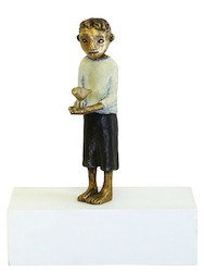 Junge mit Vogel, Bronze/Holz, 2016, H: 12 cm