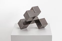 CUBECUBE 2010, Stahl patiniert, 30 × 30 × 30 cm