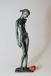 Zu Ihren Füssen, Bronze, 2013, H: 35 cm