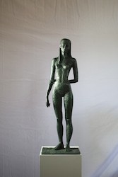 Junges Mädchen III., Bronze, 2016, H: 86 cm