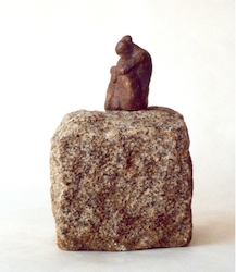 Kleine Hockende I., Bronze, 2006, H: 6 cm